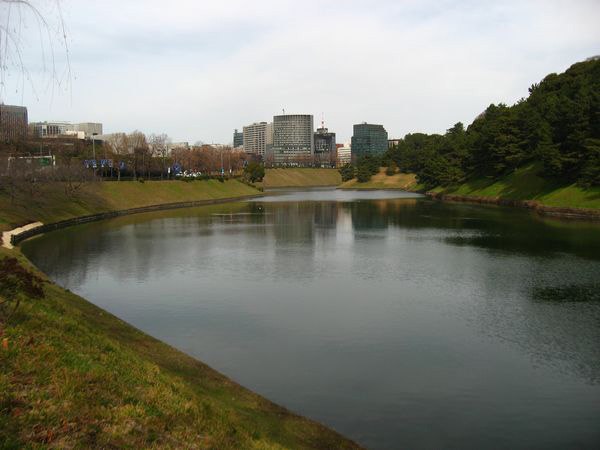 皇居のお堀（桜田堀）